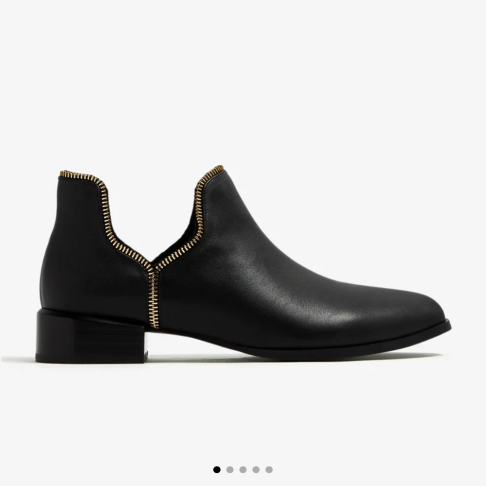 NWT SENSO Black Leather Ankle Boots with Gold Trim – EU 38 – BNIB